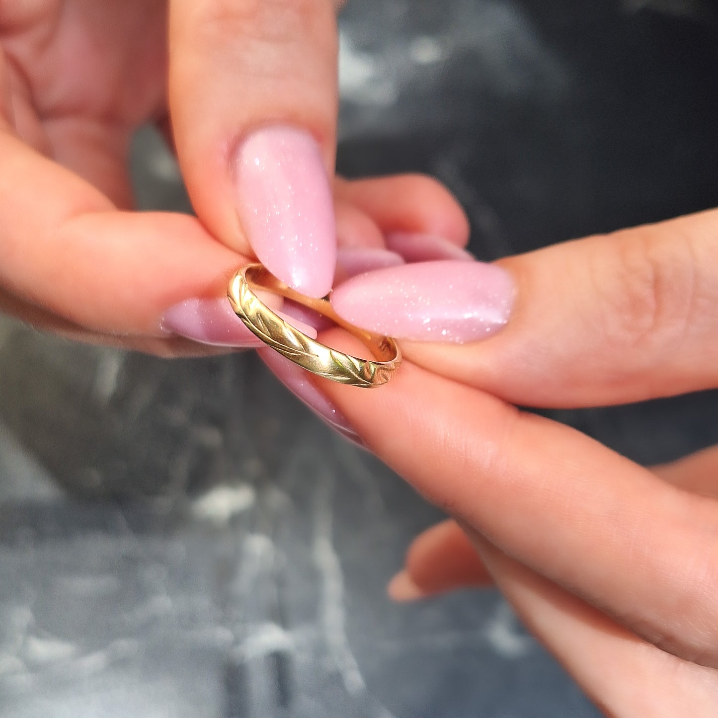 טבעת נישואין | עלים