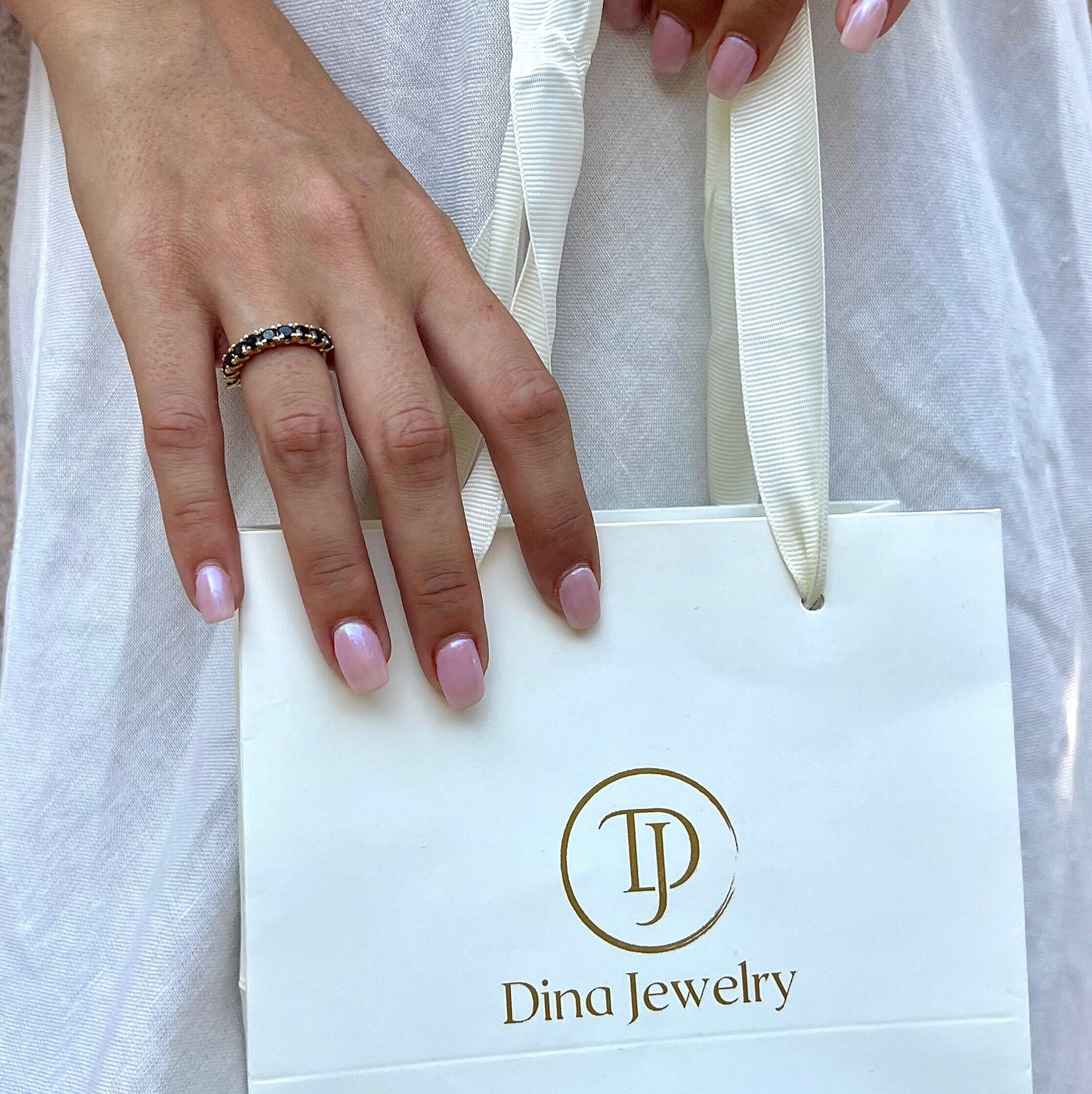 טבעת איטרניטי | יהלומים שחורים