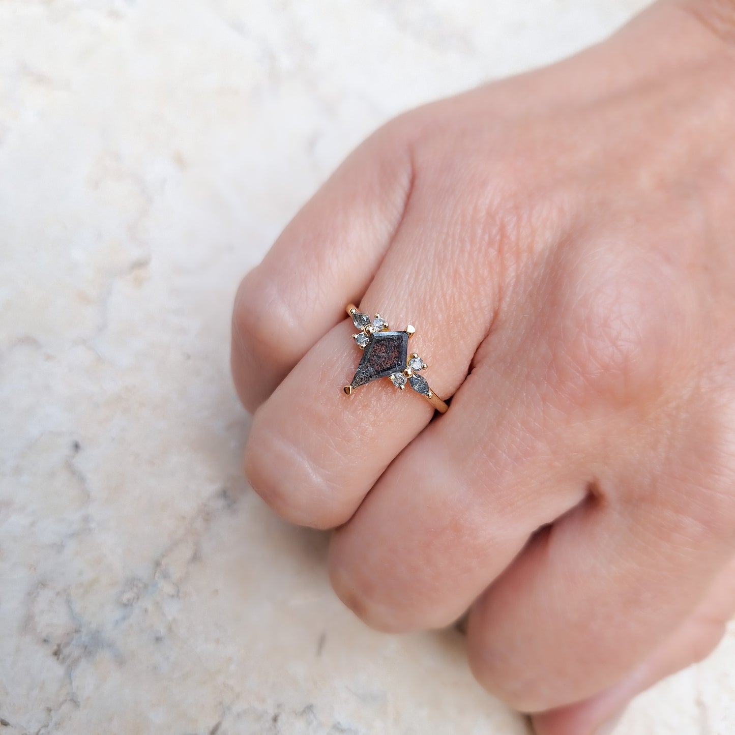 טבעת גלקסי דלתון ומרקיזות | Salt & Pepper