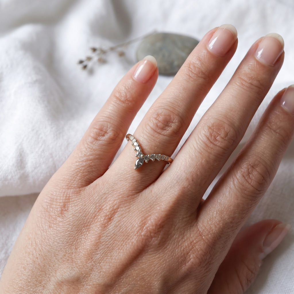 Curved "V" Salt & Pepper Cluster Ring | Yellow Gold