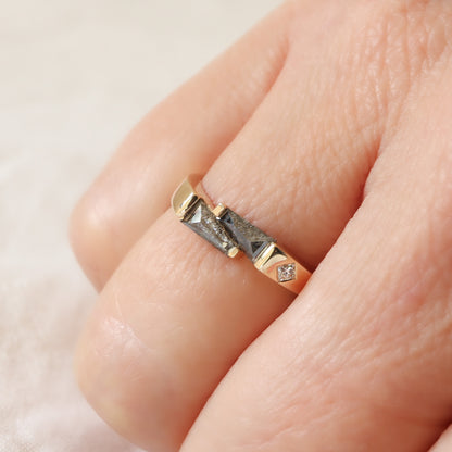 טבעת זוג טרפזים | Salt & Pepper