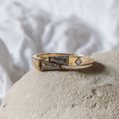 טבעת זוג טרפזים | Salt & Pepper